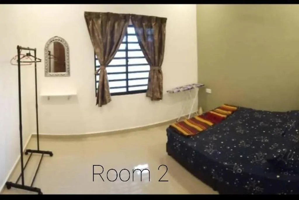 בית נופש Ipoh Buntong Corner Homestay